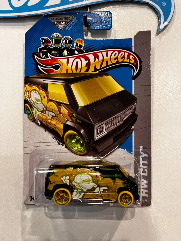 2013 HOT WHEELS HW CITY CUSTOM '77 DODGE VAN 32/250 - Image 1 of 1
