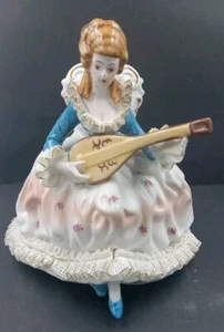 VINTAGE DRESDEN?  PORCELAIN SEATED WOMAN IN DRESS W/LACE  PLAYING THE MANDOLIN - Picture 1 of 17