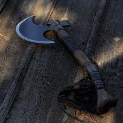 Hacha Dirilis Turgut Alp Foto 1 de 4