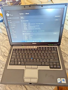 Dell Latitude D630 1,80Ghz/4GB/80GB Windows 11 Pro & Office 365 - Picture 1 of 11