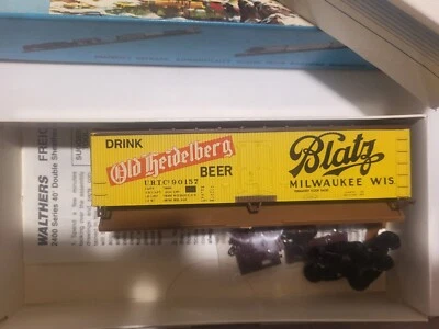 HO Walthers 932-2471 40' DS Wood Reefer Old Heidelberg Beer 90157 kit - Image 1 of 2