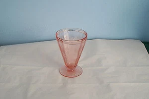 VINTAGE FLORAL ROSA DEPRESSION GLAS FUSS TUMBLER 4" WEIHNACHTSSTERN  - Bild 1 von 2