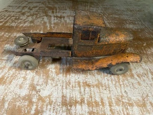 Vintage Wyandotte Orange Tin Toy Truck 1930s Pressed Steel Pickup USA - Picture 1 of 8