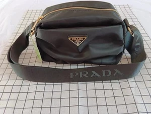 Prada Lässige Umhängetasche für die tägliche Reise - Bild 1 von 12