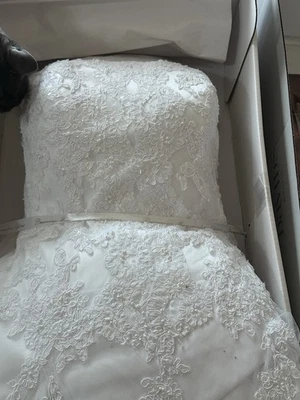 David's Bridal Wedding Size 18 W - Image 1 of 4