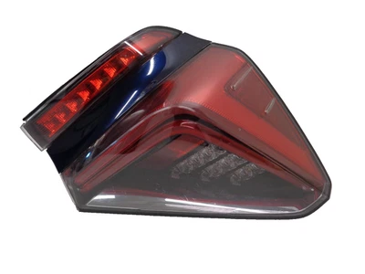 Barra superior montada en panel cuarto de luz trasera derecha Toyota Mirai 16-20 OEM AK2507242 Foto 1 de 4