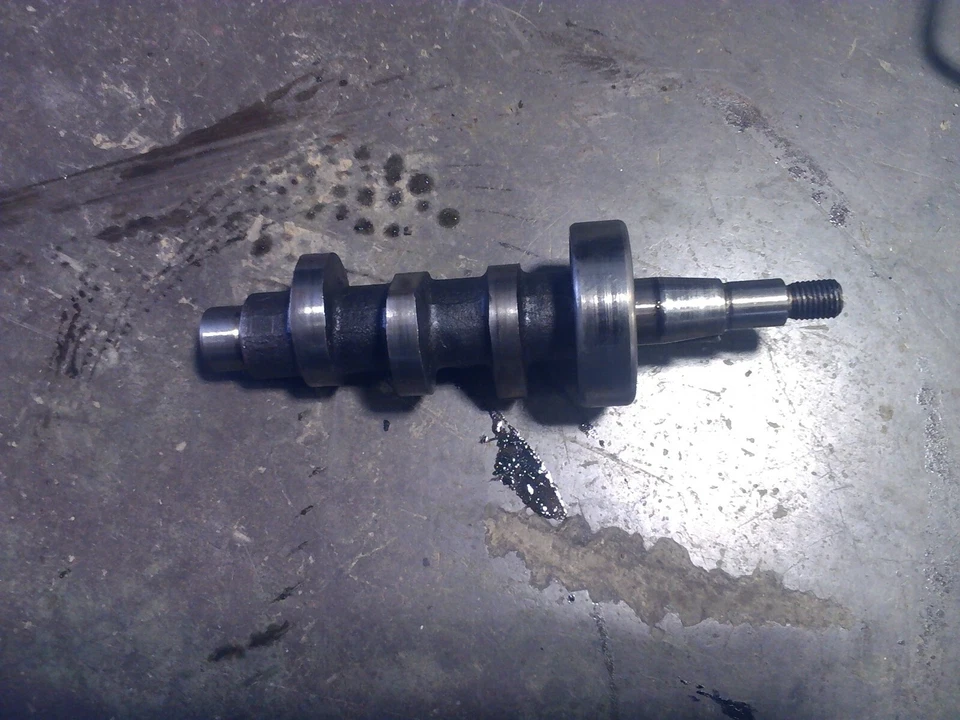 Deutz Allis 5215 Iseki engine injection pump camshaft - Image 1 of 1