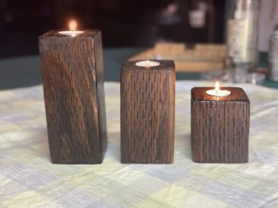 Candelabros de madera rústica para luz de té Foto 1 de 4