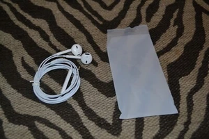 Apple In-ear Headset Headphone Earphone Earpiece For iPhone 5 /5S iPhone 6 /6S - Photo 1 sur 2