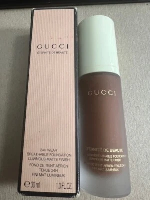 Base Gucci 24 Hour Wear Luminous Acabado Mate #520C Profundo 1 Fl Oz Nueva en Caja Fr Sh Foto 1 de 4