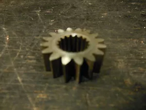 1981 HONDA XR100 XR 100 MOTOR DRIVE TRAIN GEAR - Picture 1 of 1