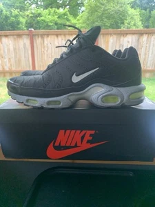 Nike Air Max Plus Premium Black Volt - Herrengröße 9 - ohne Karton - Bild 1 von 8