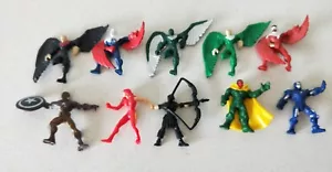 RANDOM!! Marvel Set of 10 Superheroes Mini Action Figures (New Without Tags) - Picture 1 of 4