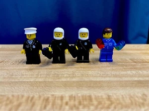 Lego Police Headquarters 381 - Picture 1 of 12