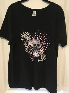 Cafe Press Women’s S/S  V-Neck Flowering Skull Shirt Size 1X - Picture 1 of 4