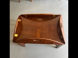 VINTAGE MAHOGANY TRADITIONAL STYLE ACCENT BUTLERS COFFEE TABLE