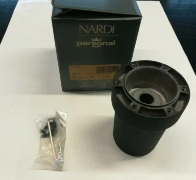 Adaptador de cubo de volante NARDI FORD TAUNUS Original NUEVO  Foto 1 de 4
