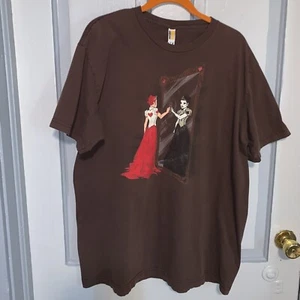 Shirt.Woot! Two Queens By Patrickspens Brown T-Shirt Size XL - Picture 1 of 8
