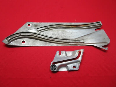 1965 1966 AMC MARLIN QUARTER WINDOW GLASS TRACK RIGHT SIDE PAIR - Imagem 1 de 4