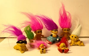 Russ Trolls 8 Stück - Minis, Urlaub, Krabbeln, Aufziehauto, Bleistiftaufleger - Bild 1 von 10