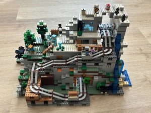 LEGO Minecraft Legosammlung the Mountain Cave (21137) U. A. - Bild 1 von 5