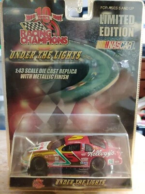 1999 Racing Champions Under The Lights Terry Labonte NASCAR 1:43 - Imagem 1 de 3