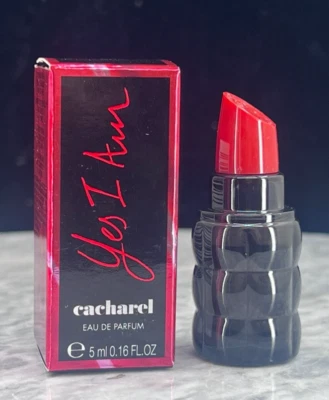 Yes I am Cacharel Eau De Parfum MINI Splash -0,16 OZ (NUEVO EN CAJA) Foto 1 de 4