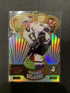 1998-99 Pacific Gold Crown Die-Cuts Teemu Selanne #2