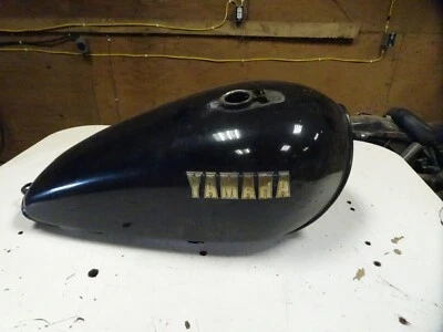 Yamaha XS750 XS750S 1979 tanque de gasolina triple especial Foto 1 de 4