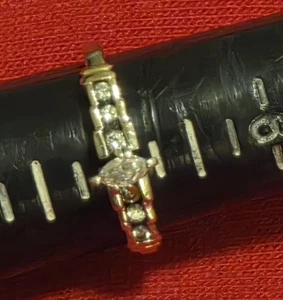 Fede nuziale di fidanzamento in oro bianco 10 kt 7 diamanti misura 7 circa 3,2 g - Foto 1 di 3