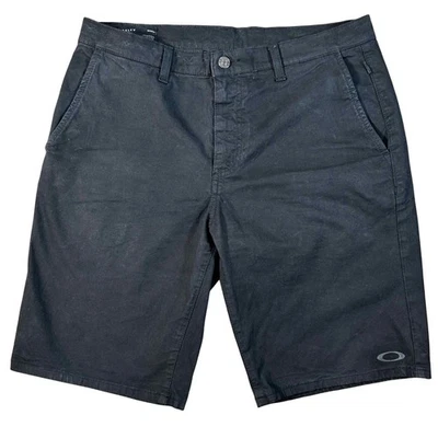 Pantalones cortos chinos informales negros Oakley para hombre talla 32 Foto 1 de 4