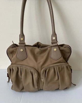 Bolso de Hombro MZ WALLACE Jane Bedford Med Caqui Nylon Cuero Borde Foto 1 de 4