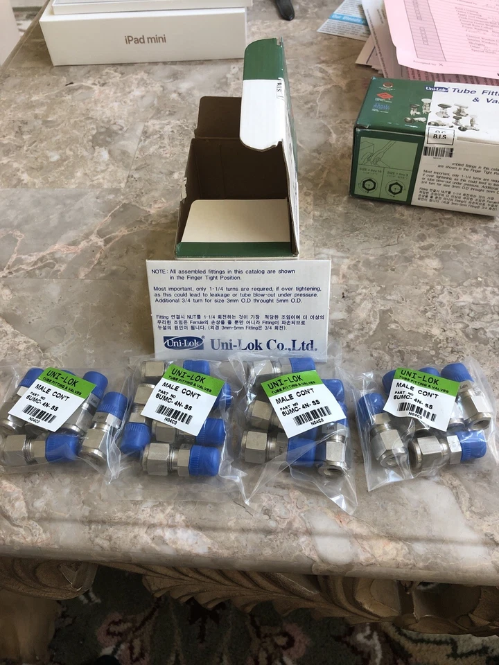 lot of 20-3/8 OD Tube x 1/4" MNPT Tube Fitting 316ss Male Connector - Image 1 of 1