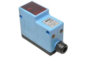SICK photoelectric sensor WL32-01, 10502740, 10-30V - Picture 1 of 8