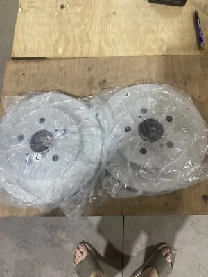 Rotores de freno delanteros para Toyota Corolla Matrix Pontiac Vibe xD 2009-2019 Foto 1 de 4