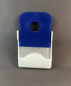 Crumb sweeper general purpose mini food cleaning brush & dustpan fridge magnet - Picture 1 of 4