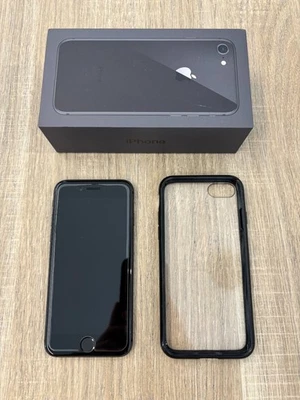 Apple iPhone 8 64GB Grigio - Scheda madre non funzionante da sostituire - Immagine 1 di 4