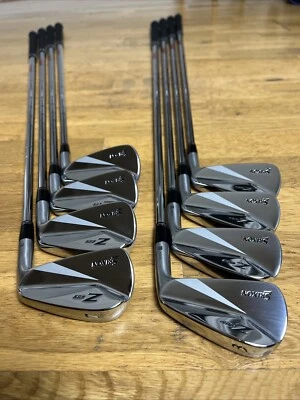 Srixon Z965 Forged Iron Set 3-PW KBS Tour Regular Shafts GP Tour Velvet Grips - Image 1 of 4