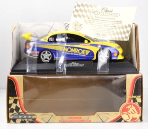 Classic Carlectables 1:18 Holden Commodore Monroe Safety Car 2000 With COA - Picture 1 of 11