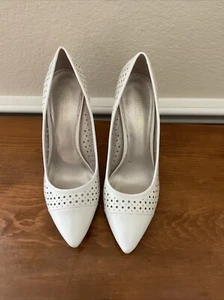 Christian Siriano Stiletto Women's White Colored Classics Size 10 GUC - Picture 1 of 9
