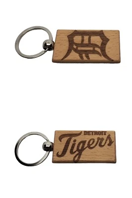 DETROIT TIGERS BASEBALL un llavero de madera personalizado quemado con láser Foto 1 de 4