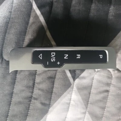 Audi A4 Allroad 2013-2016 transmisión automática indicador de cambio 8R17134633Q7 Foto 1 de 2