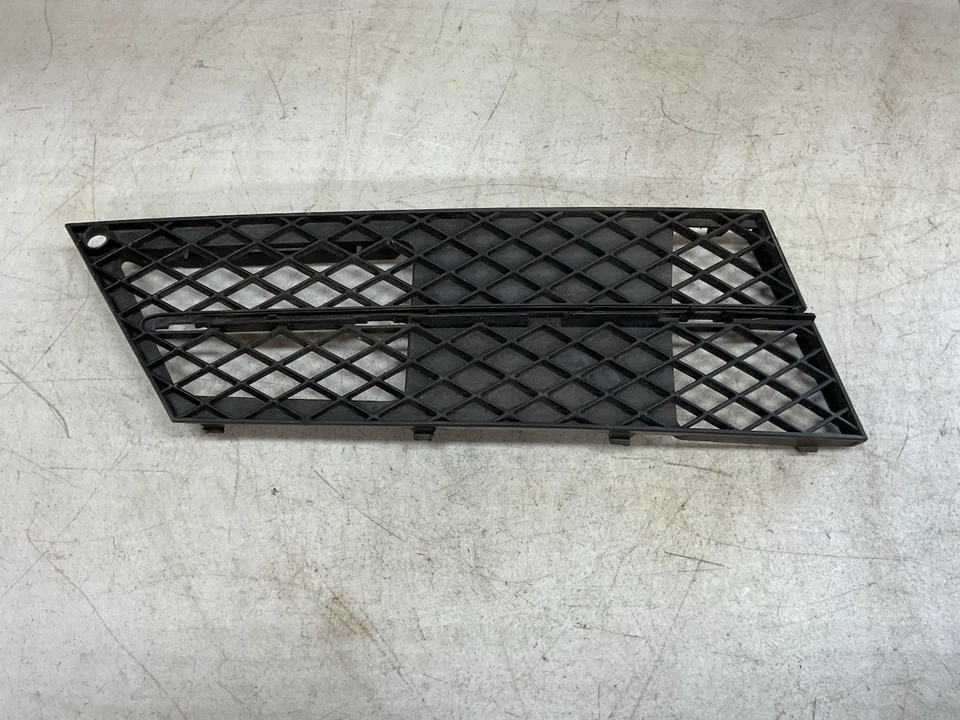 Parachoques inferior delantero derecho BMW 528i 535i 550i 2008-2010 511178098 OEM Foto 1 de 3