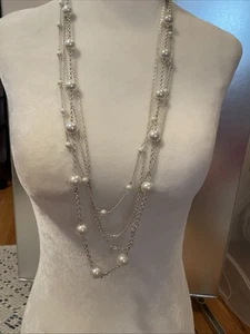 Vintage silberfarbene Kette, 33 Zoll lange Kunstperlen Perlen Halskette 4 Strang - Bild 1 von 5