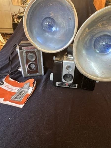 Vintage Kodak Brownie Hawkeye Flash Model & Duaflex 4 Flash Camera Untested Neat - Picture 1 of 20