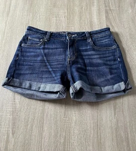 NWOT … ARIZONA JEAN CO. “Size: Juniors - 9” Denim Shorts - Picture 1 of 3