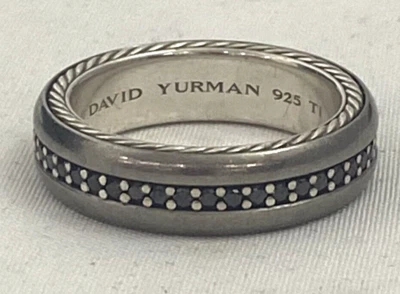 ANILLO BANDA DAVID YURMAN AERODINÁMICA EN TITANIO GRIS CON PAVÉ DE DIAMANTES NEGROS Foto 1 de 4