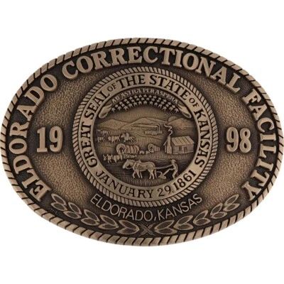 Nuevo de Lote Antiguo Latón El Dorado Departamento de Kansas Correcciones Instalación Kdoc Vintage Hebilla de Cinturón Foto 1 de 4