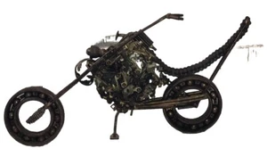 RARA Statuina Scultura Arte Saldatura Brutalista Chopper Moto Harley - Foto 1 di 9