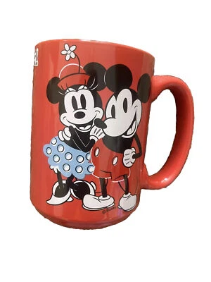 Taza nueva de Mickey y Minnie Mouse  Foto 1 de 2